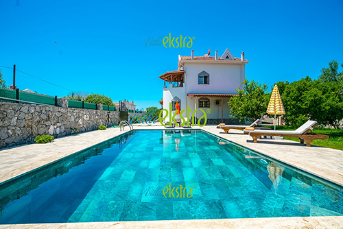 Villa Latanya